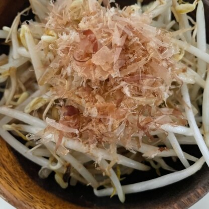 簡単に作れて、しかも美味しかったです！
カツオ節をかけた時にカツオ節が踊る感じもとても美味しそうで食欲が出ます！